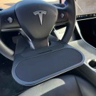 Bord Tesla Model 3 & Y thumbnail
